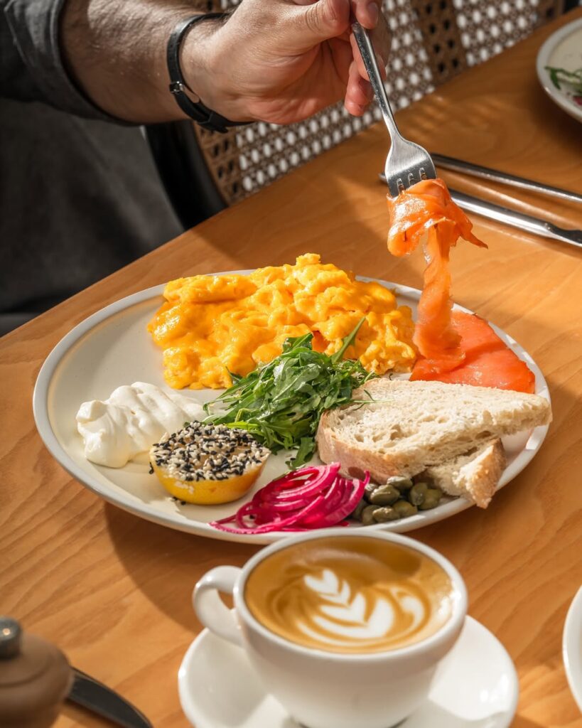 healthy breakfast in Ras Al Khaimah cafe
