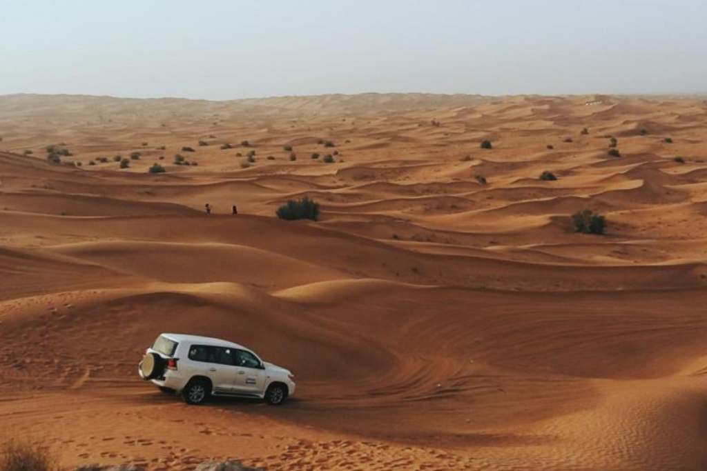 Desert road trip through Ras Al Khaimah landscape