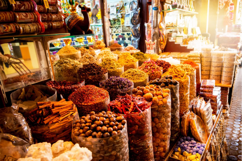 Traditional Emirati market and cultural experience in Ras Al Khaimah