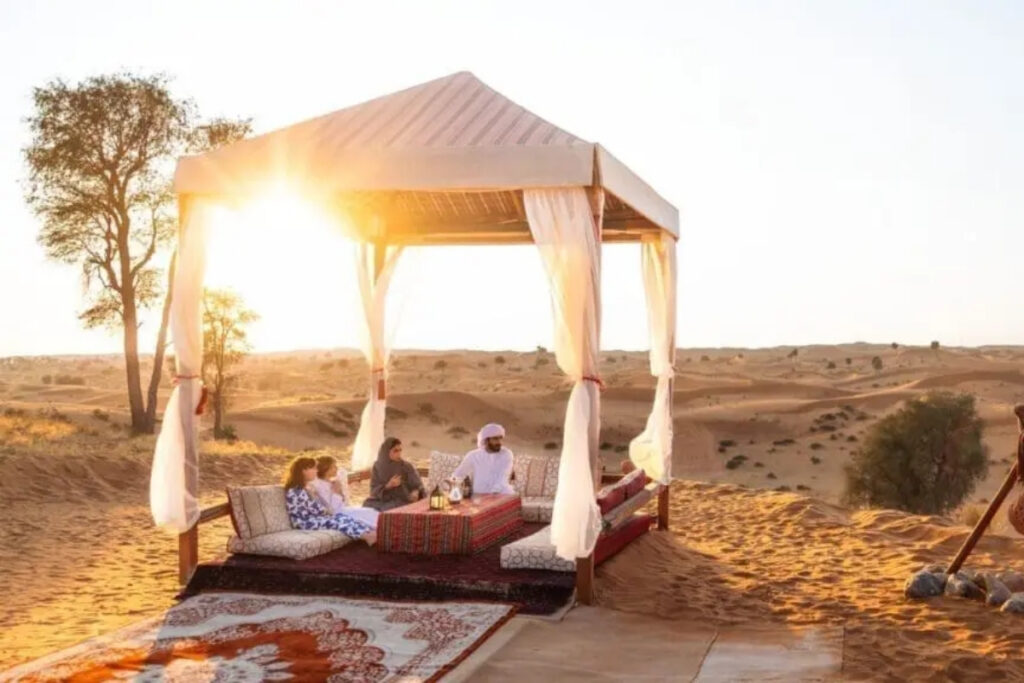 What to Wear in Ras Al Khaimah: Weather-Based Outfit & Packing Guide