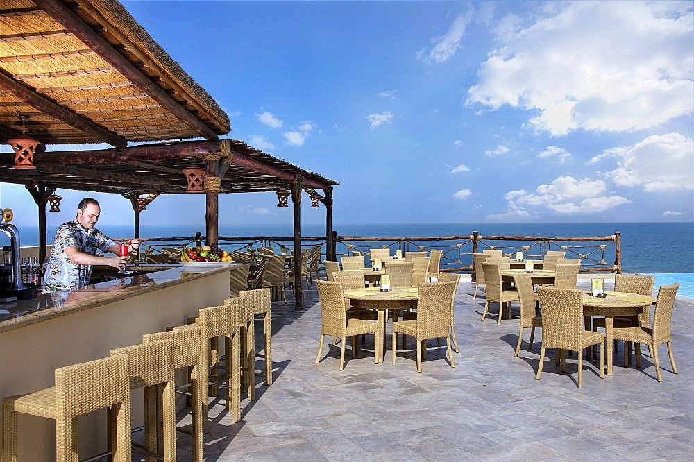 Sunset Bar waterfront dining at The Cove Rotana Ras Al Khaimah